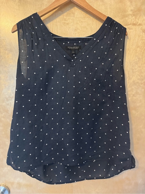 Banana Republic Tops - Banana Republic Navy Polka Dot V-Neck Silk Sleeveless Top